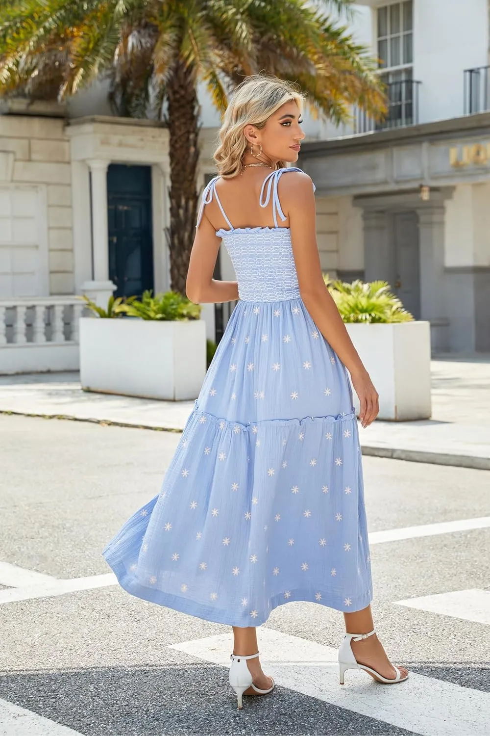 Women Floral Embroidered Maxi Dress Sleeveless Tie Shoulder Smocked Flowy Dress Boho Summer Sundresses with Pockets